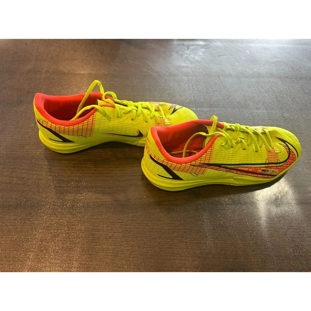 Nike Mercurial Indoor Soccer Shoes Youth Size 6 Volt Orange